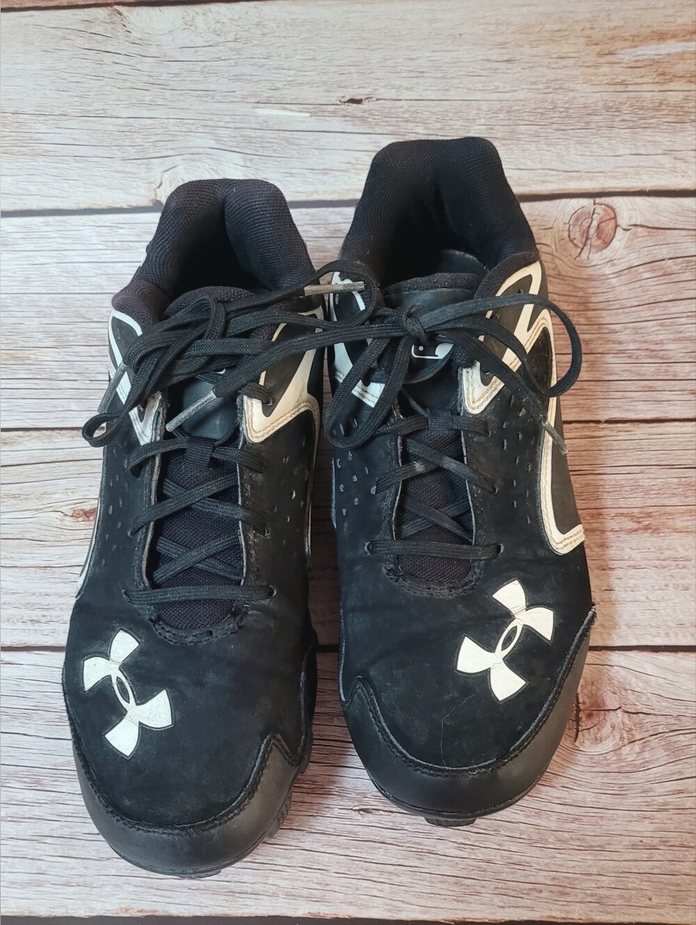 Baseball Cleats Under Armour Youth: Size 6